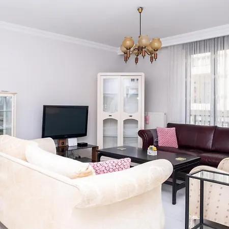 Flat Near Trendy Attractions In Kadikoy Apartment Istanbul